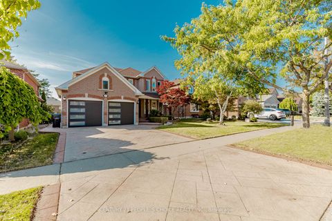 897 Bancroft Drive Mississauga ON L5V 1X7