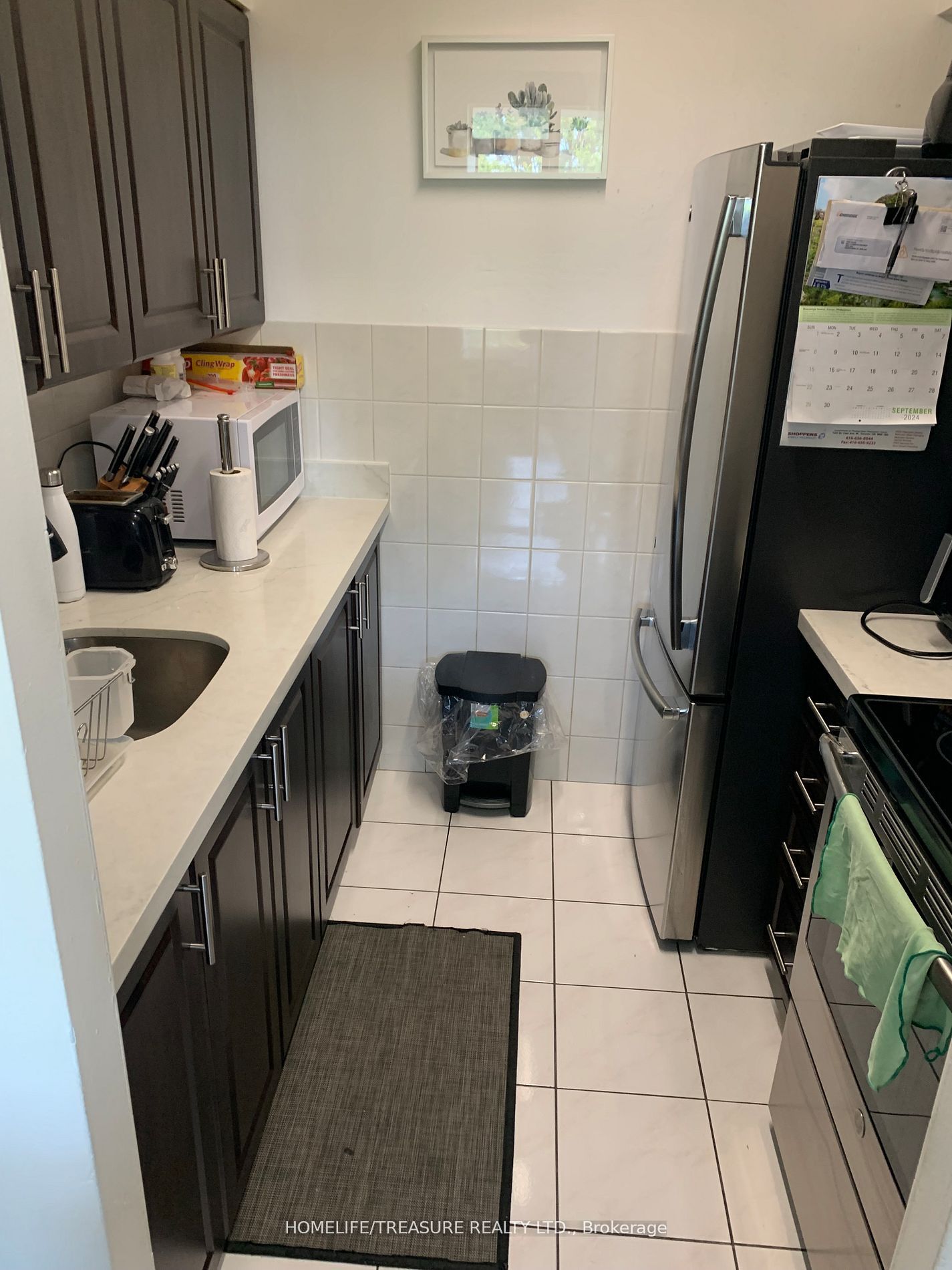 200 Lotherton Pathway 609