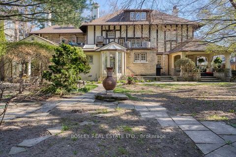 40 Castle Frank Crescent Toronto ON M4W 3A3