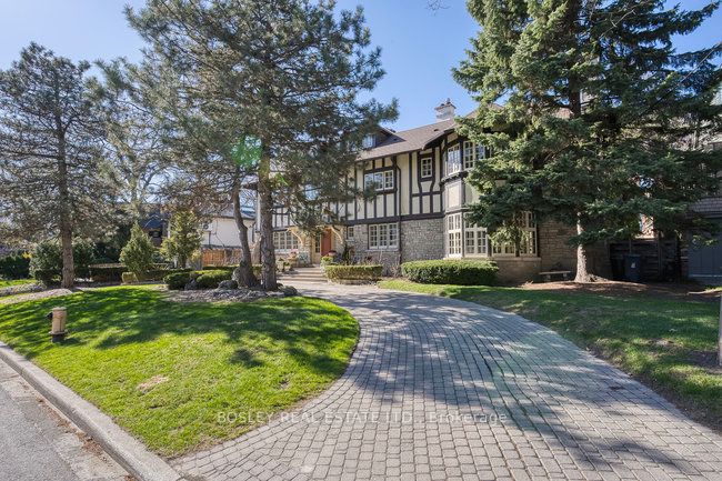 40 Castle Frank Crescent