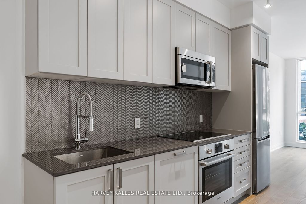 Photo of 293 The Kingsway N/A #102, Toronto, ON M9A 3A9 (MLS # W11932713)