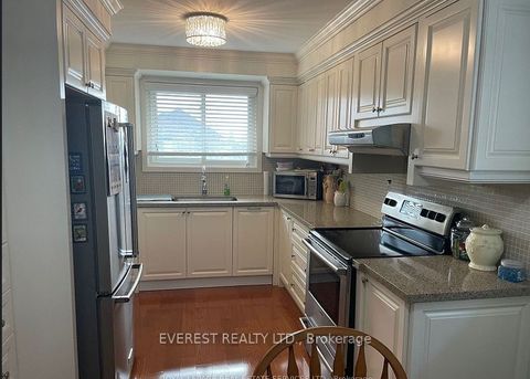 66 Evans Avenue Toronto ON M8Z 1H6