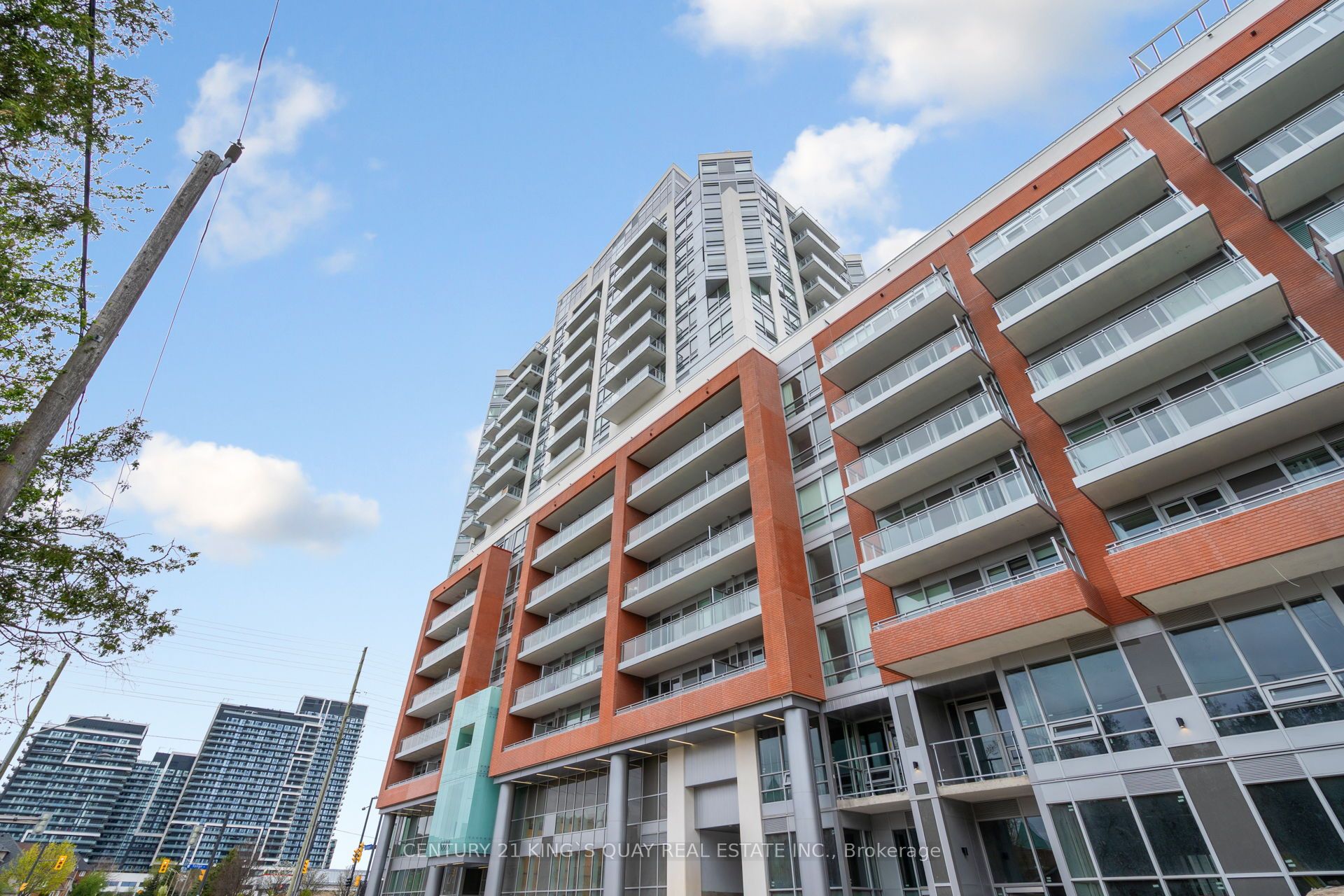 8888 Yonge Street 1204