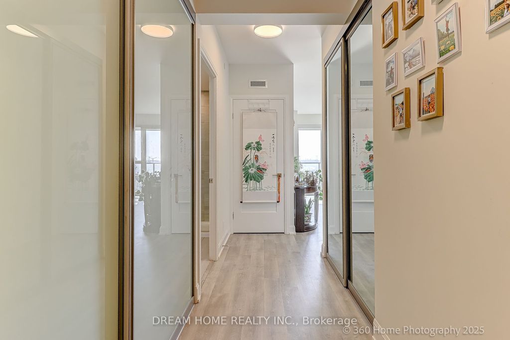 Photo of 12 GANDHI Lane #1711, Markham, ON L3T 0G8 (MLS # N12455819)