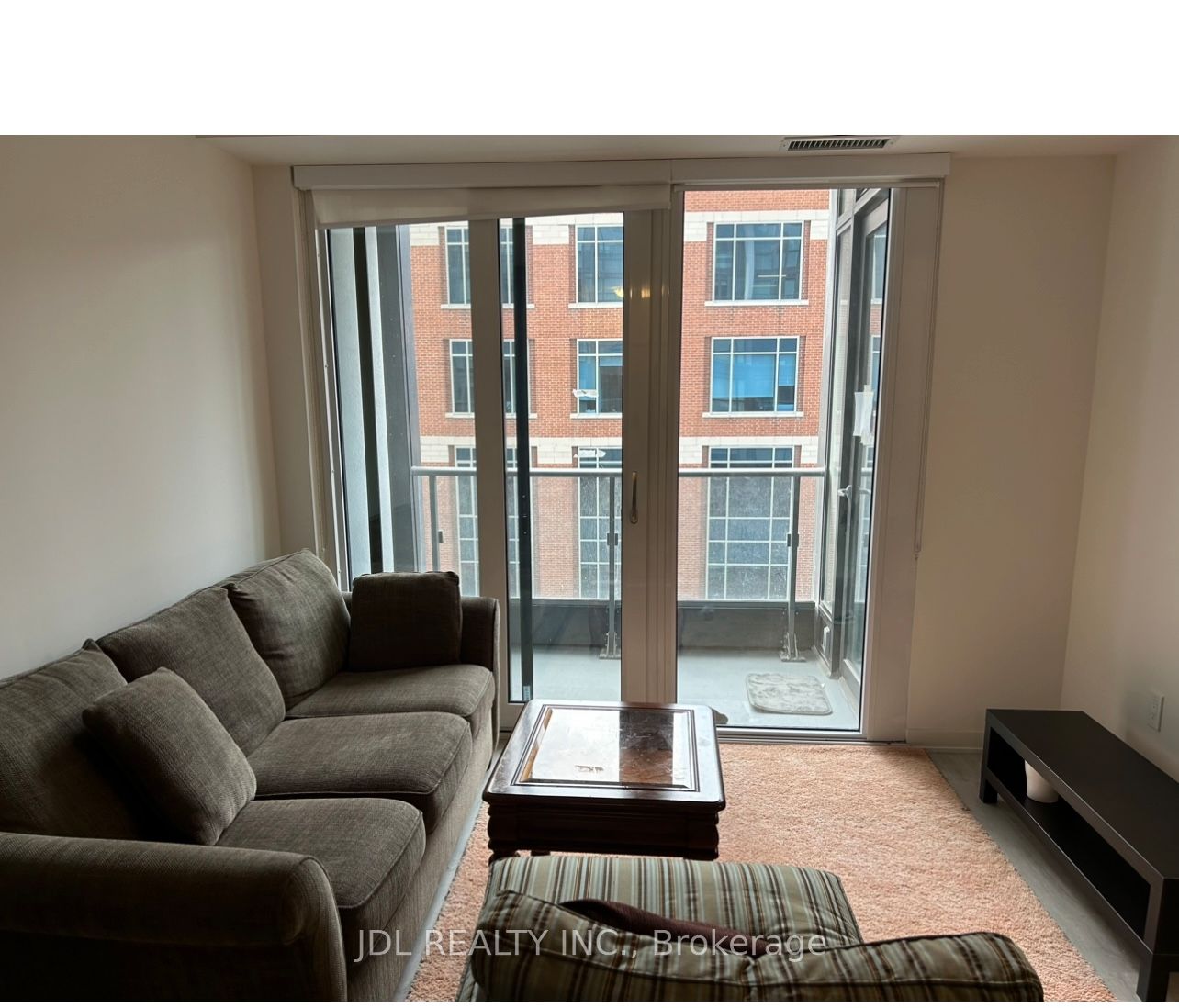 Photo 1 of 7 — 70 Princess St Street #701 Den Unit #701 Den, Toronto, ON M5A 0X6