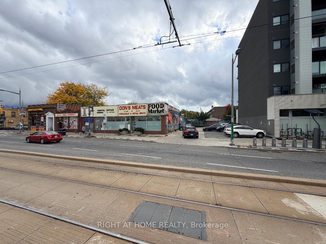 1745,1747 & 1753 St. Clair Avenue W