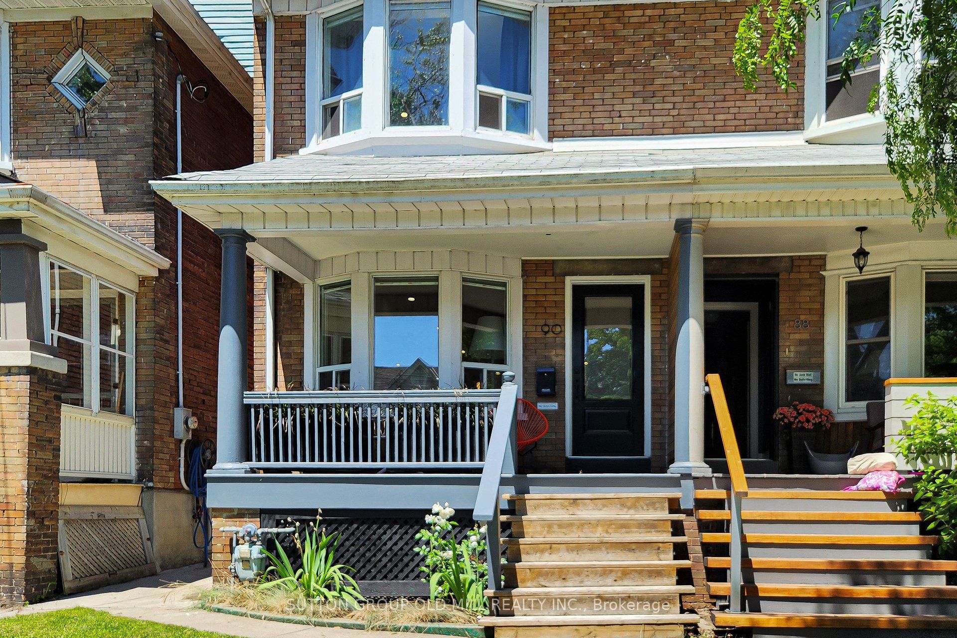 90 Fermanagh Avenue