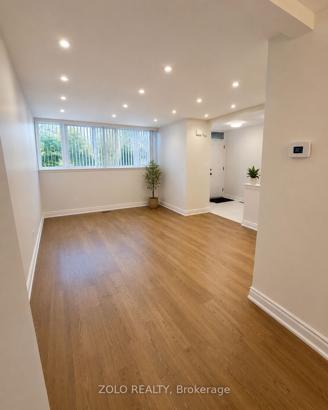 3250 The Credit Woodlands N/A 16