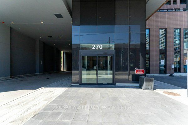 270 Dufferin Street N 1207