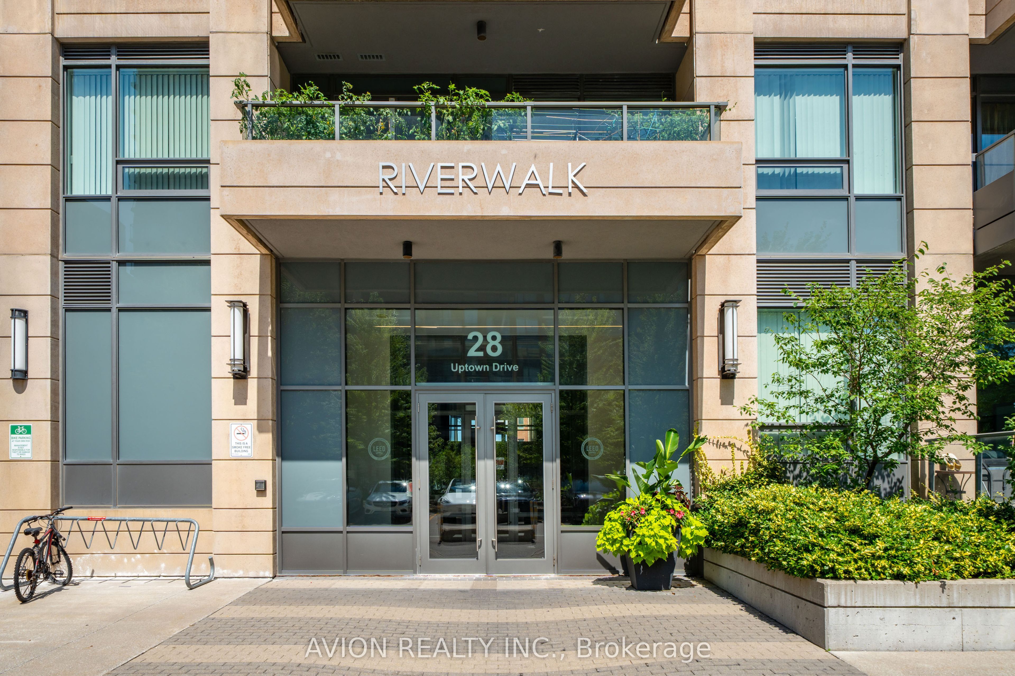 622 28 Uptown Drive