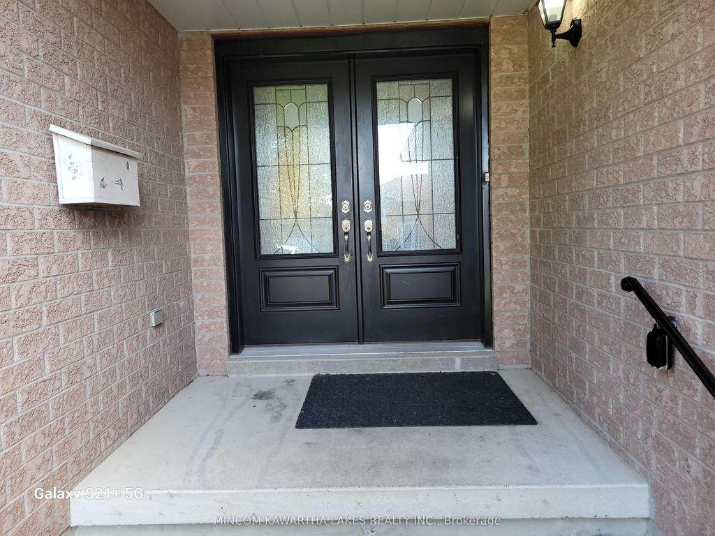 Photo of 557 Westman Avenue, Peterborough, ON K9K 2E6 (MLS # X12439840)