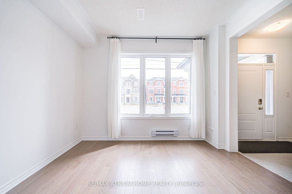 Photo of 1377 William Halton Parkway, Oakville, ON L6M 5N9 (MLS # W12930342)