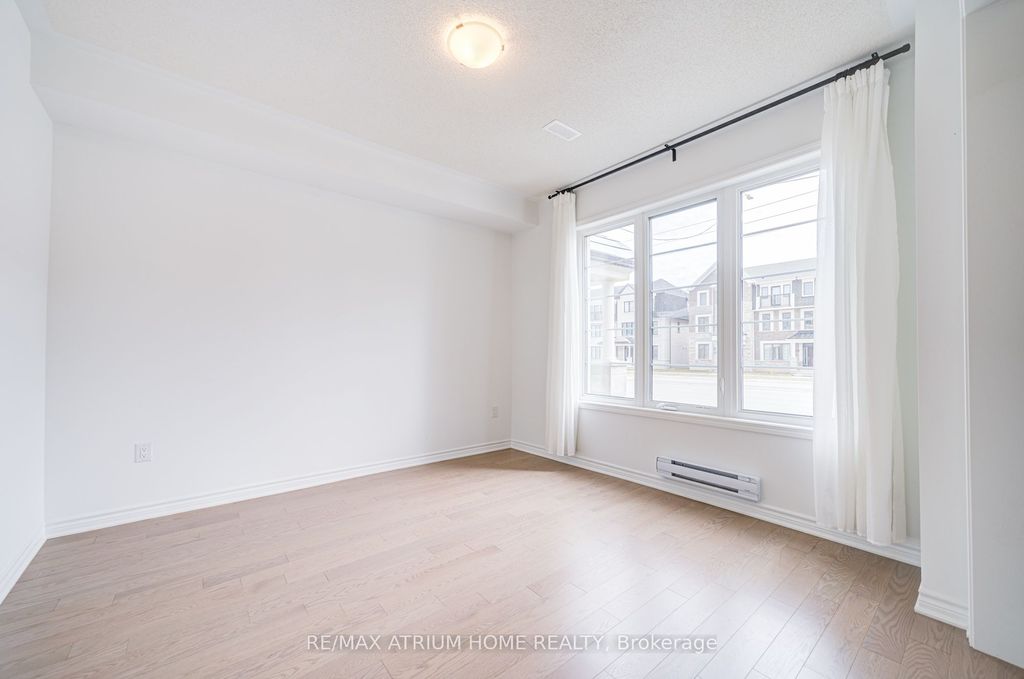 Photo of 1377 William Halton Parkway, Oakville, ON L6M 5N9 (MLS # W12930342)