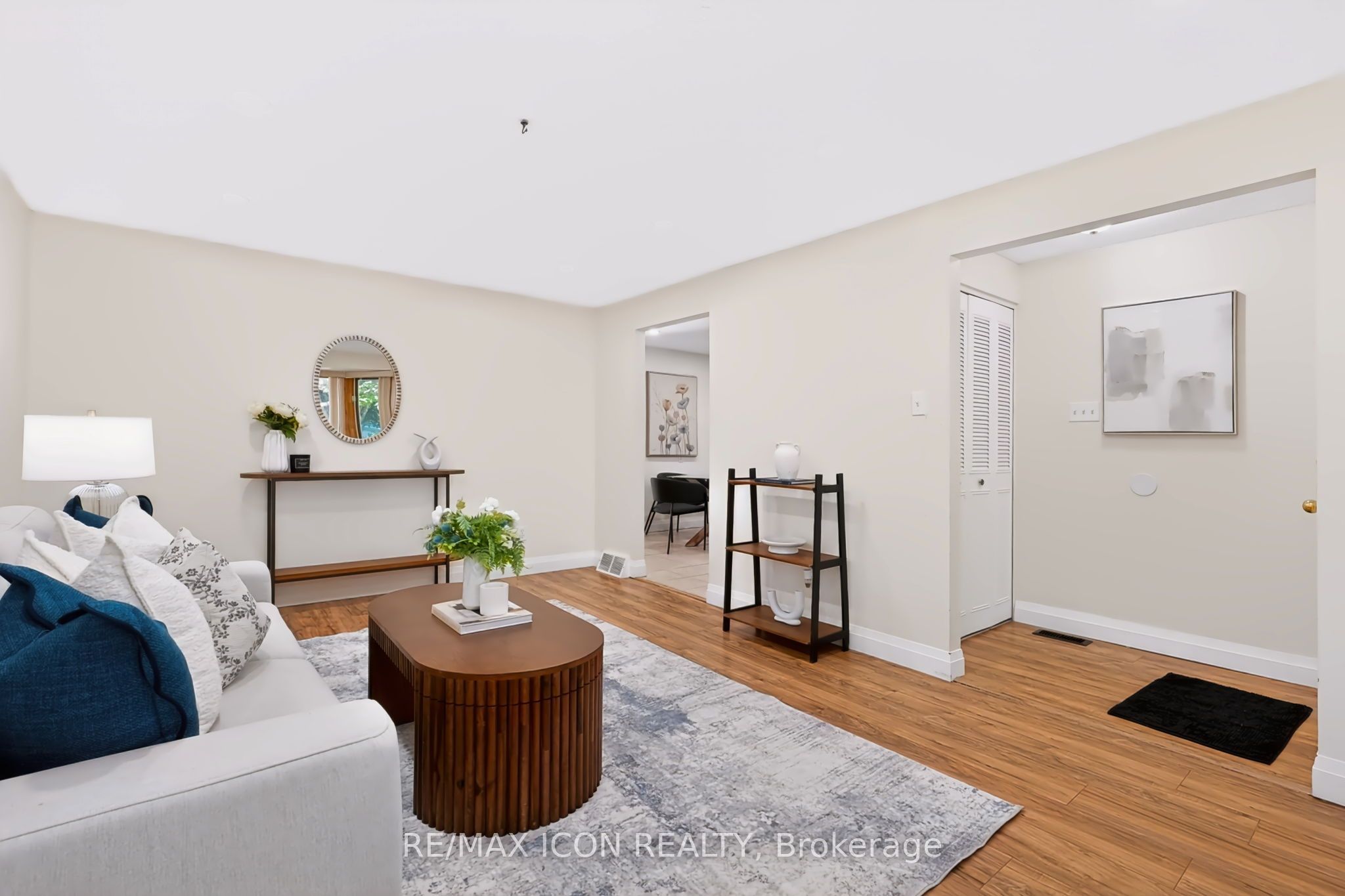 95 Underhill Crescent