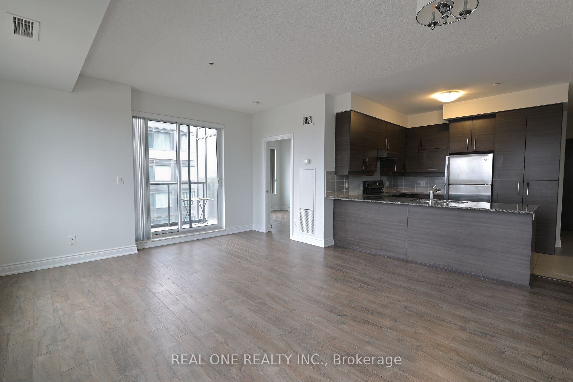 277 South Park Road 1216