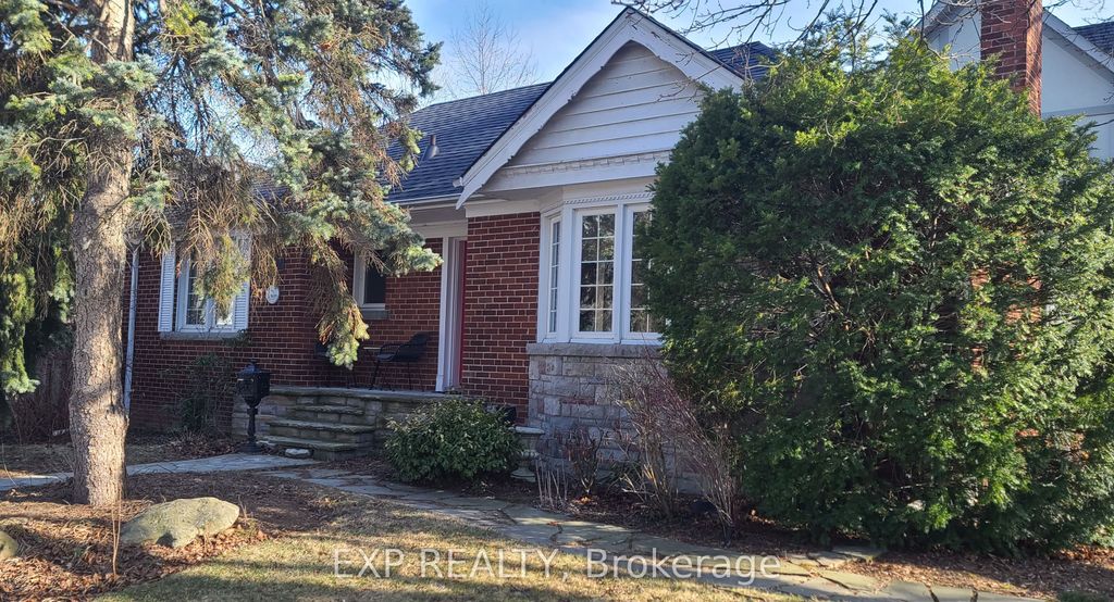 Photo of 25 Mcclinchy Avenue, Toronto, ON M8X 2H9 (MLS # W12277464)