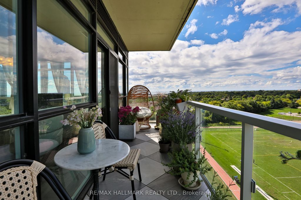 Photo of 251 Manitoba Street #1016, Toronto, ON M8Y 4G9 (MLS # W12416674)