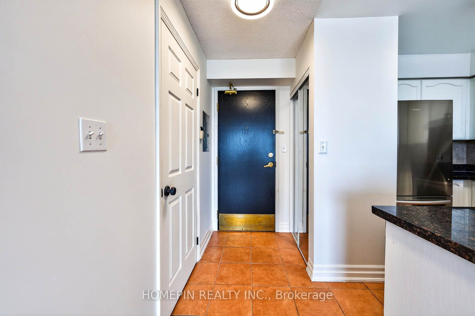 39 Oneida Crescent 1103