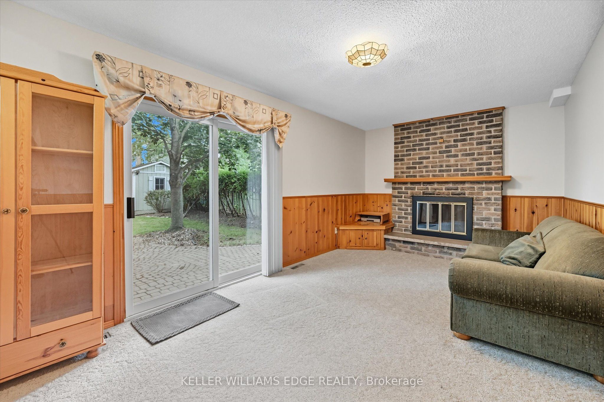 2400 Eaglesfield Drive