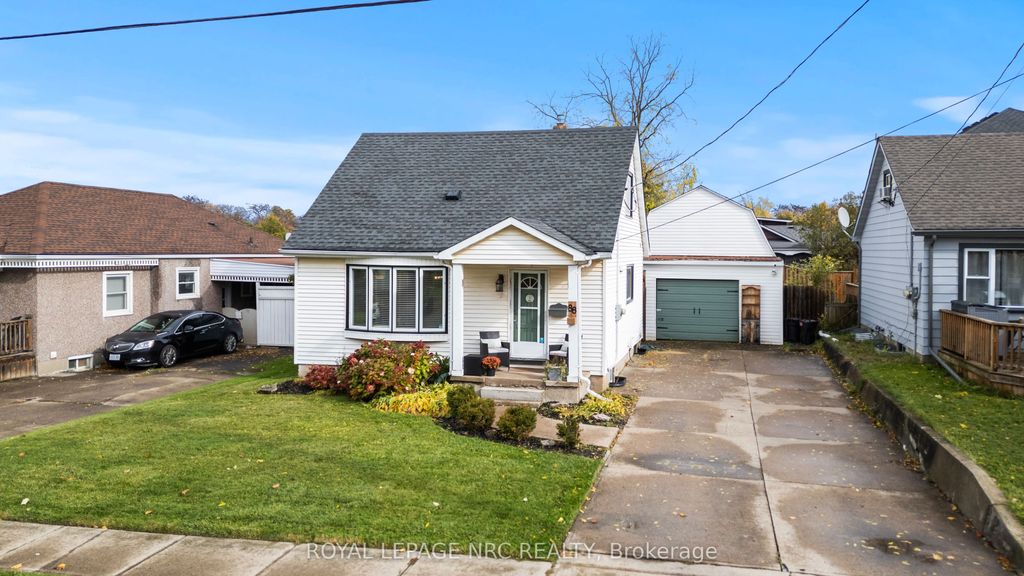 Photo of 88 Park Avenue, St. Catharines, ON L2P 1R9 (MLS # X12499642)