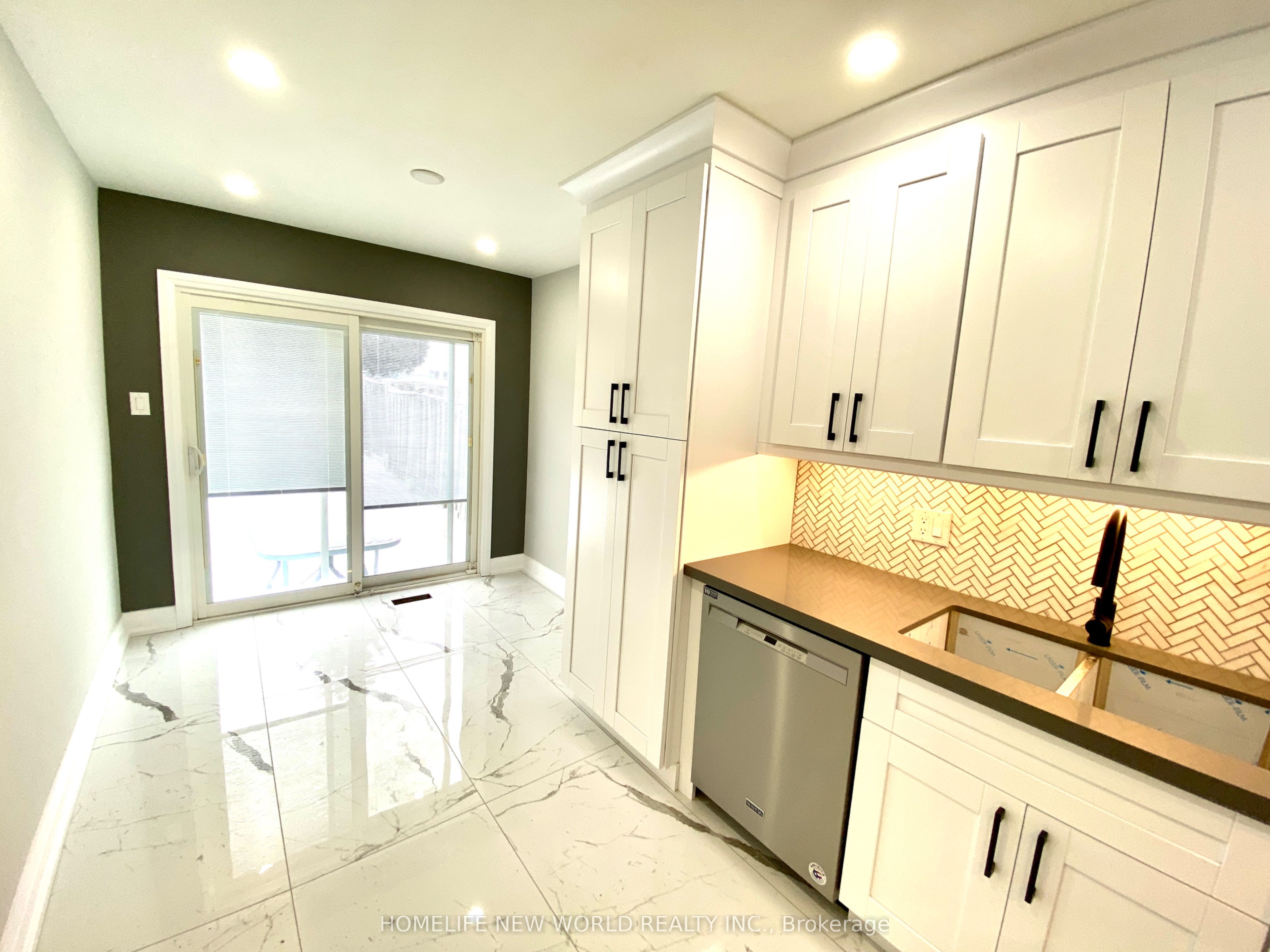 96 Dairis Crescent