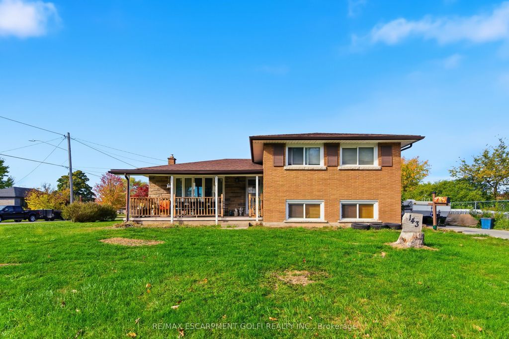 Photo of 143 Aberdeen Street, Fort Erie, ON L2A 3Y4 (MLS # X12601742)