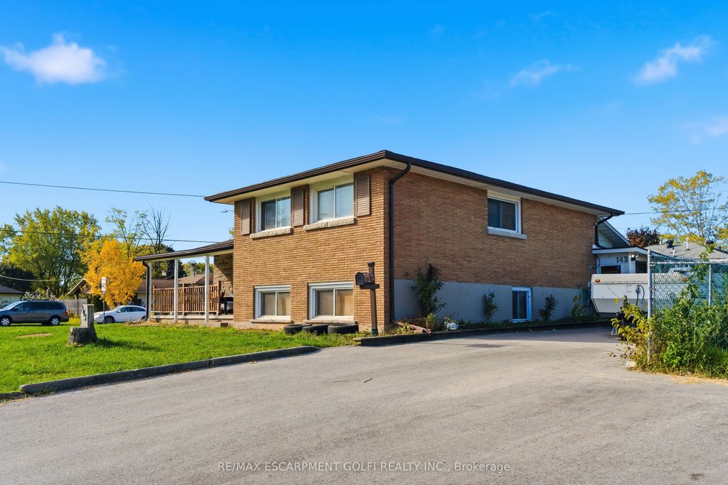 Photo of 143 Aberdeen Street, Fort Erie, ON L2A 3Y4 (MLS # X12601742)