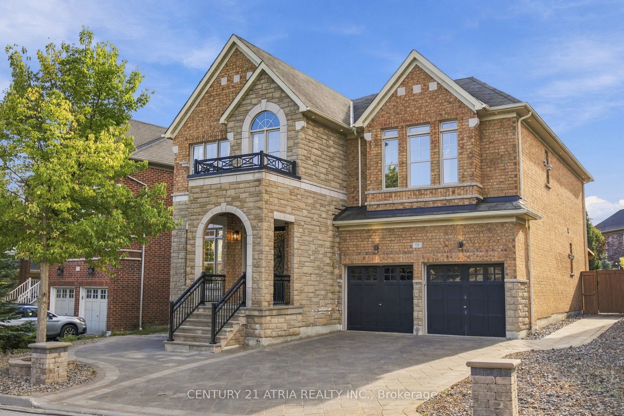 48 William Bowes Boulevard