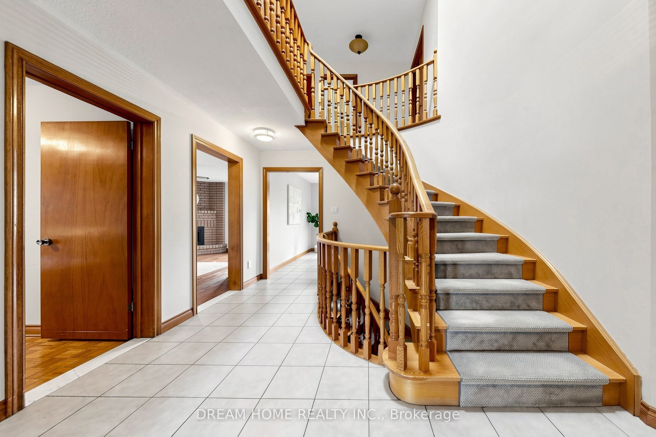 312 Valeria Boulevard