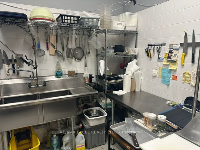 755B Dundas Street W