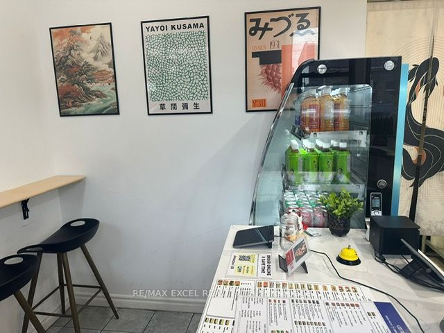 755B Dundas Street W