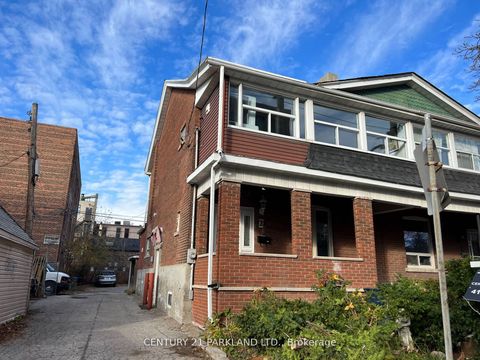 2 Dearbourne Avenue Toronto ON M4K 1M7