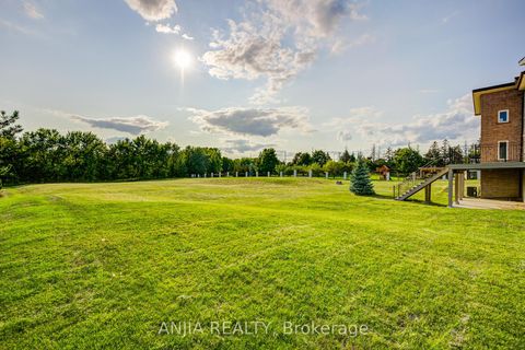 44 Bellini Avenue Brampton ON L6P 0E2