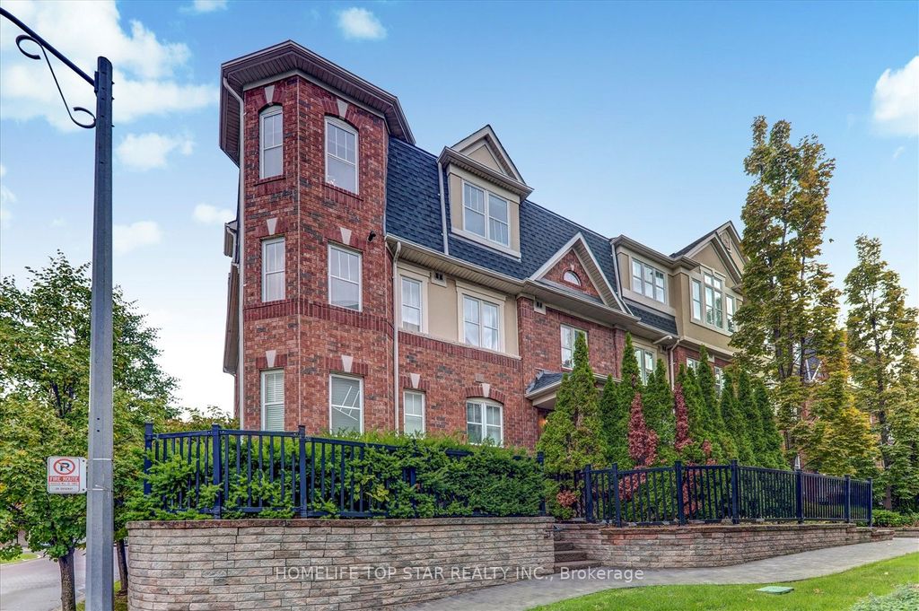 Photo of 710 Neighbourhood Circle #6, Mississauga, ON L5B 0B4 (MLS # W12451609)