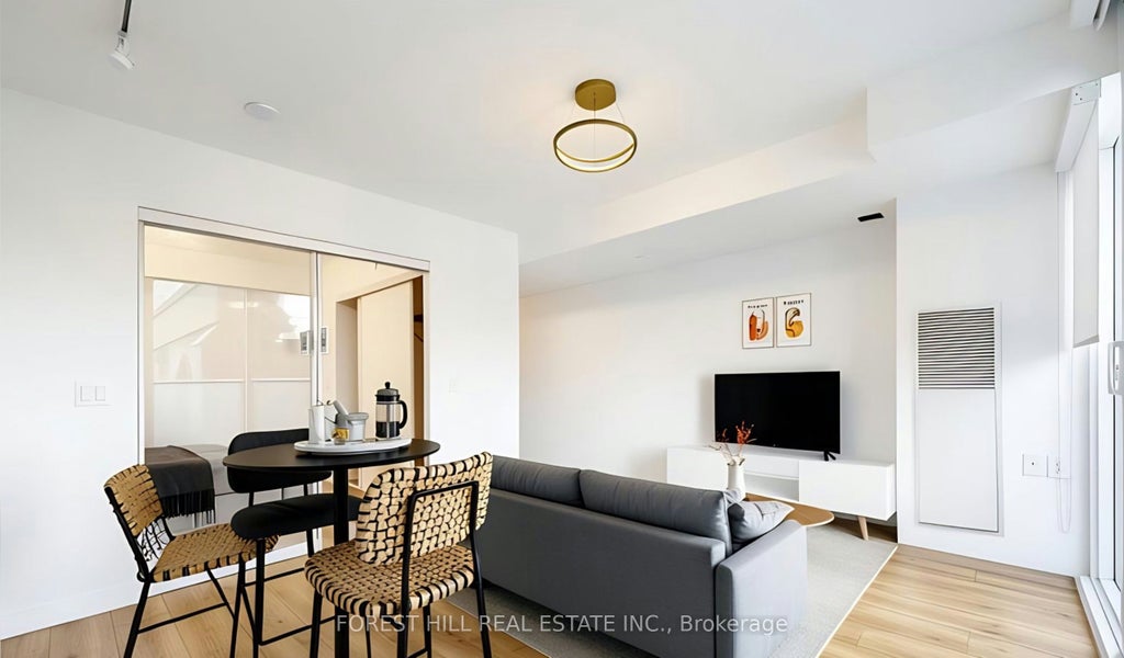 Photo of 99 Foxbar Road #506, Toronto, ON M4V 2G5 (MLS # C13755310)