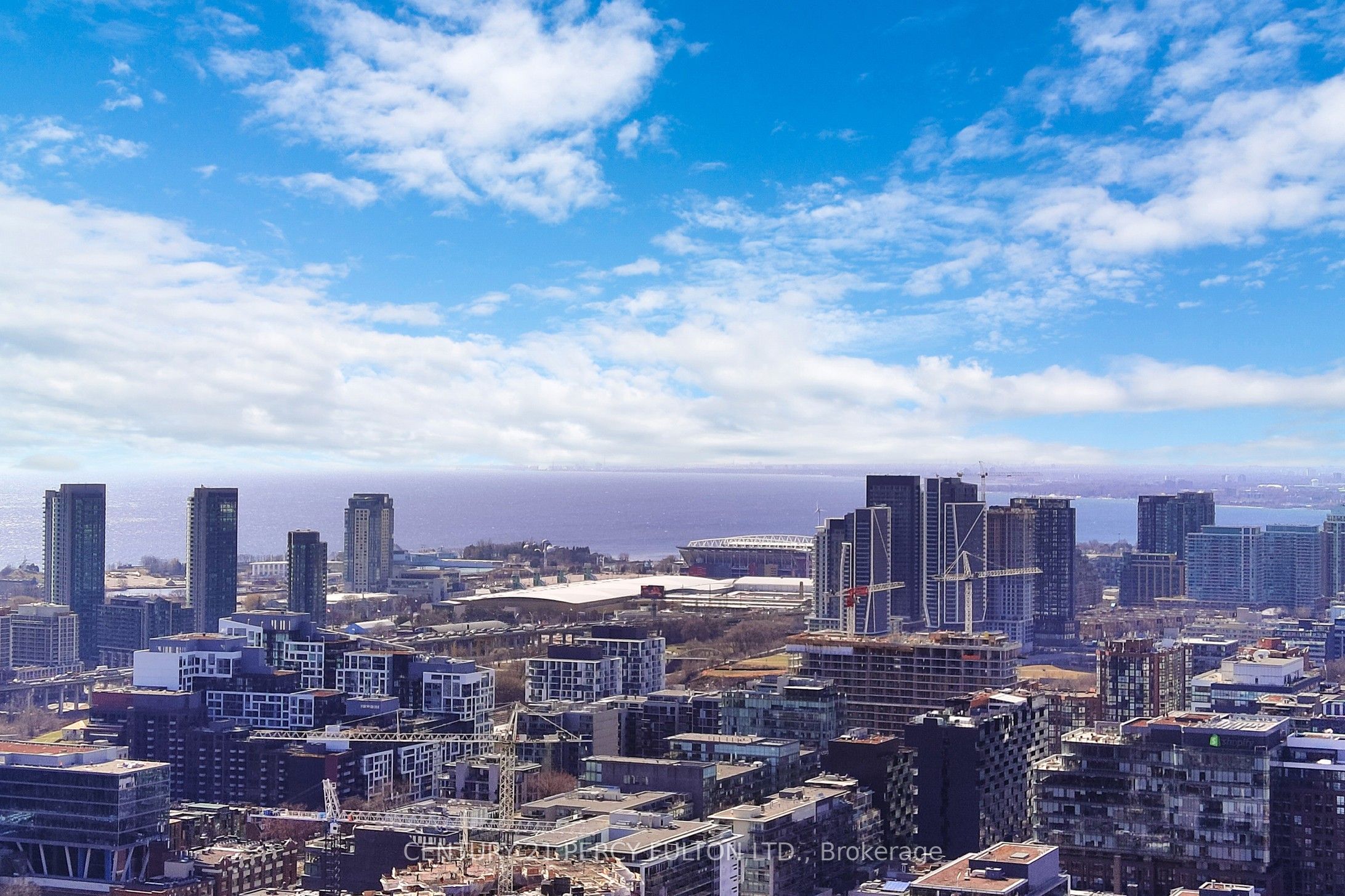 108 Peter Street 4712