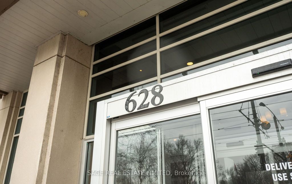 Photo of 628 Fleet Street #506, Toronto, ON M5V 1A8 (MLS # C13000492)