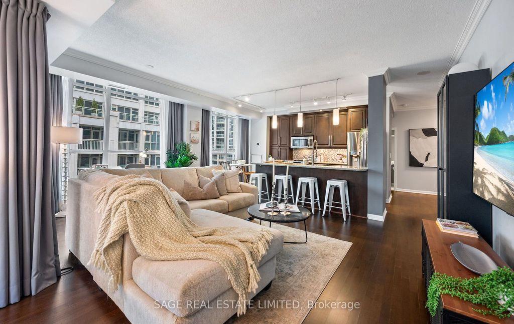 Photo of 628 Fleet Street #506, Toronto, ON M5V 1A8 (MLS # C13000492)