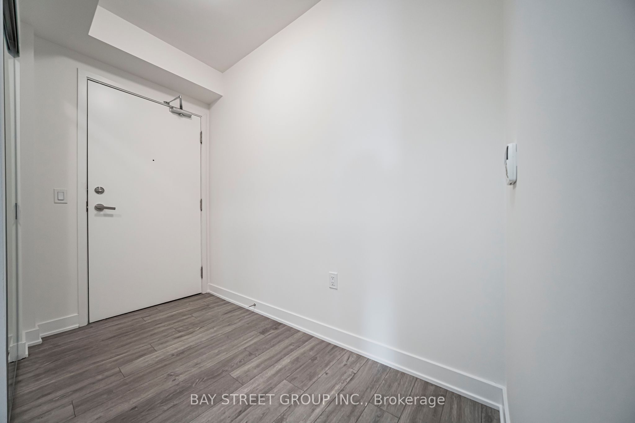 195 Redpath Avenue 2412