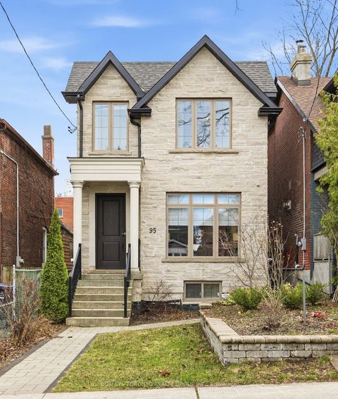 95 Dunkirk Road Toronto ON M4C 2M5