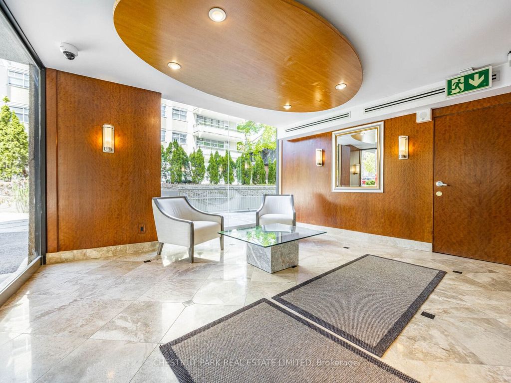 Photo of 423 Avenue Road #8, Toronto, ON M4V 2H7 (MLS # C12381548)