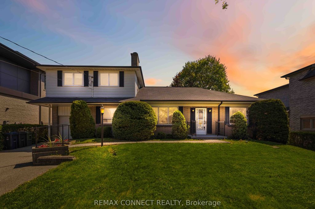 Photo of 107 Fairglen Avenue, Toronto, ON M1W 1A8 (MLS # E13213308)