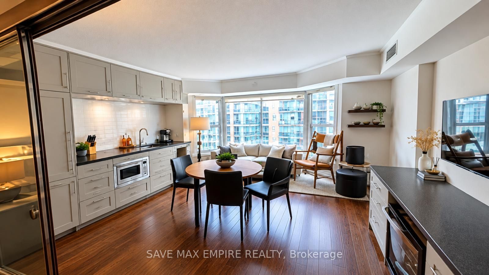 155 Yorkville Avenue 710