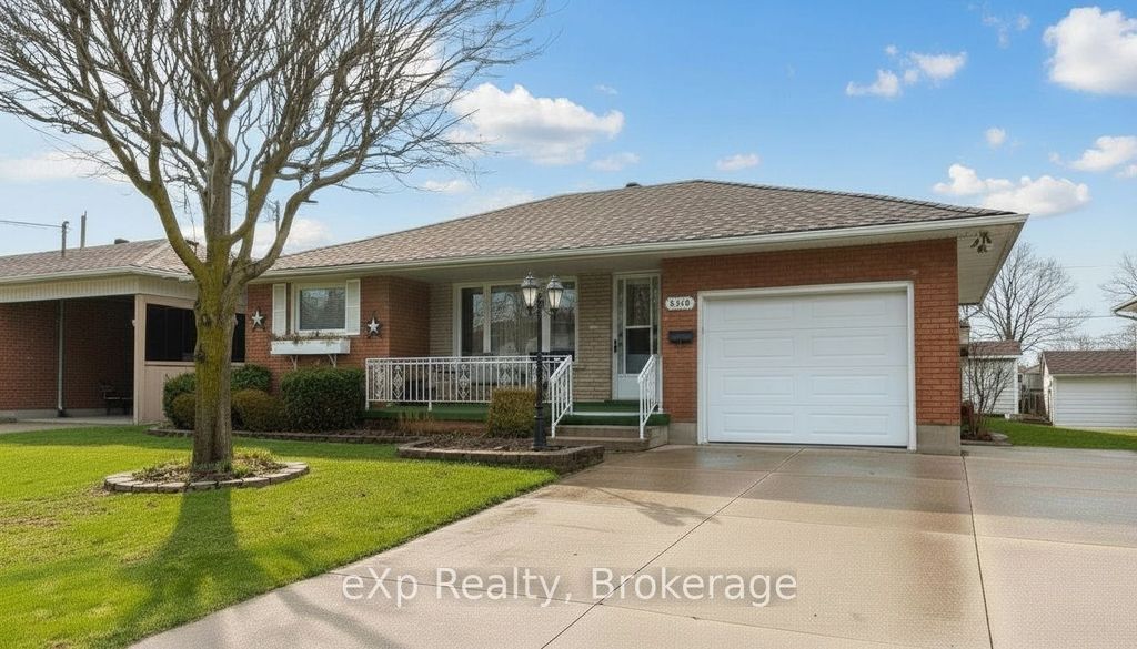 Photo of 500 6th Street, Hanover, ON N4N 1E5 (MLS # X12861982)