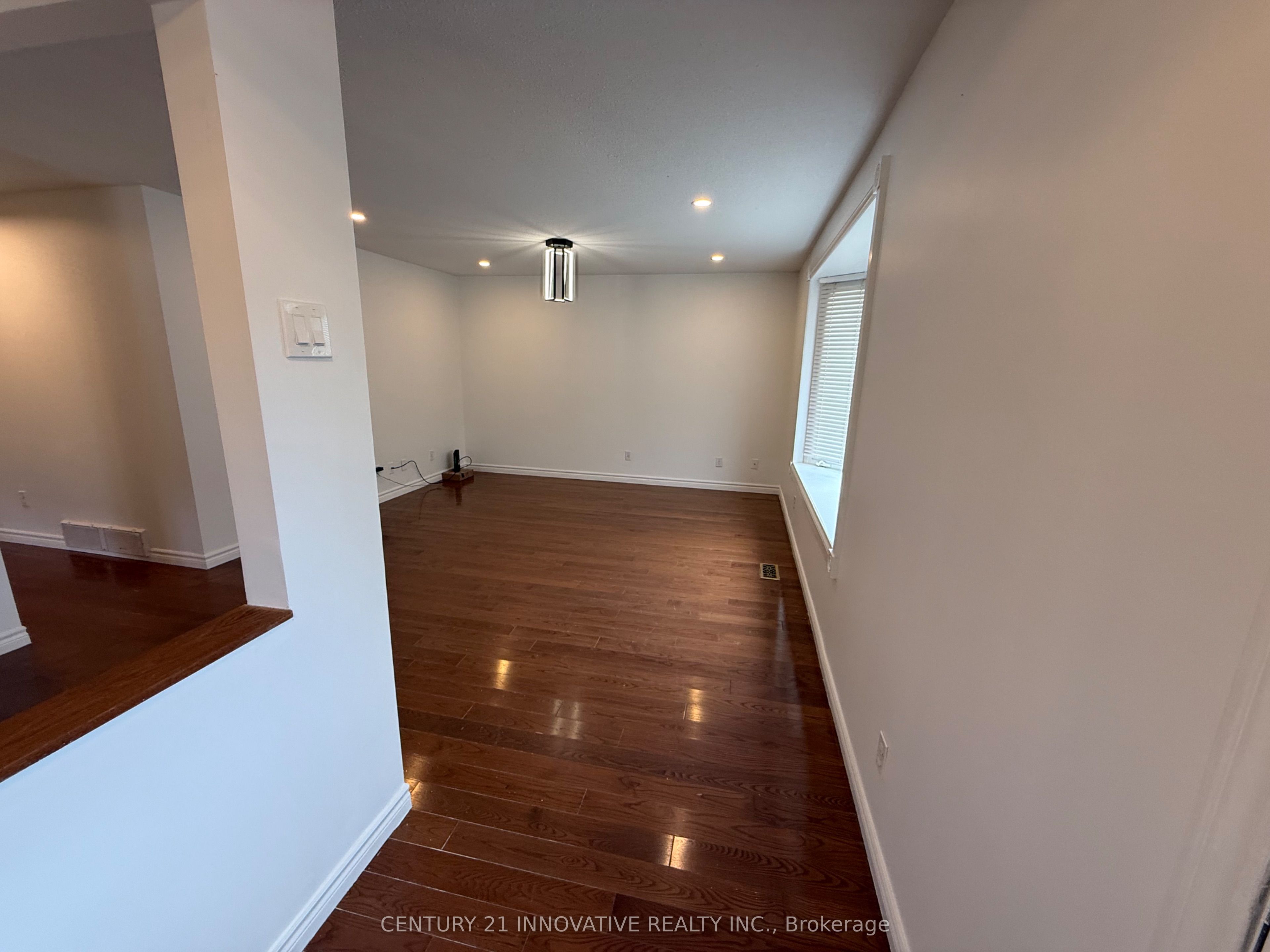 541 Chamberlain Road Upper