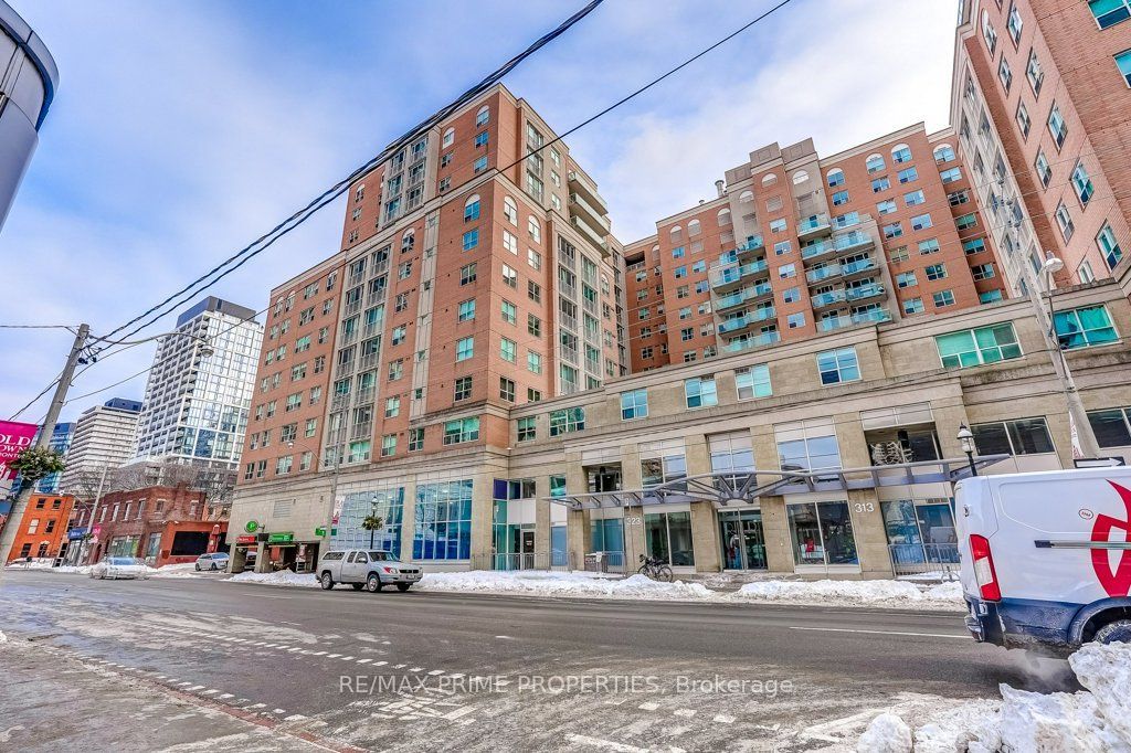 Photo of 323 E Richmond Street #1009, Toronto, ON M5A 4R3 (MLS # C13826574)