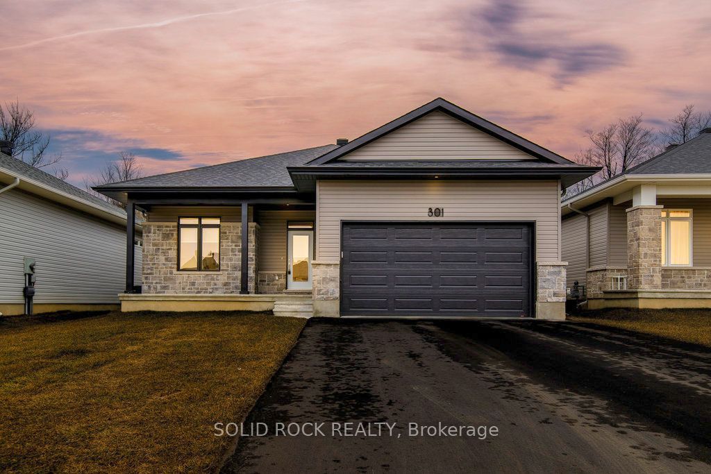 Photo of 301 Wood Avenue, Smiths Falls, ON K7A 5H4 (MLS # X12645492)