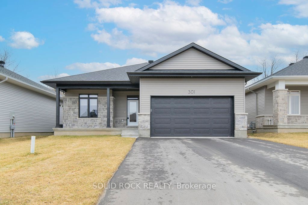 Photo of 301 Wood Avenue, Smiths Falls, ON K7A 5H4 (MLS # X12645492)