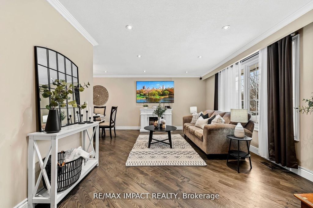 Photo of 1158 Weller Street, Peterborough, ON K9J 7M8 (MLS # X12769118)