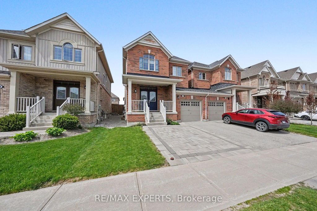 Photo of 54 Weaver Terrace, New Tecumseth, ON L0G 1W0 (MLS # N13166798)